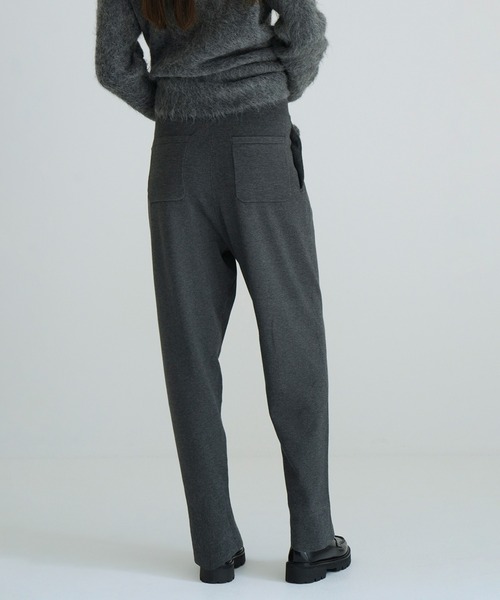 TWO TUCK KNIT TAPERED PANTS（スラックス）｜CLANE（クラネ）の