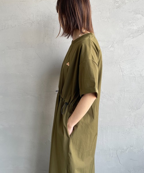 KELTY（ケルティ）の「[KELTY/ケルティ] 別注 ラッシュコンフォート ショートスリーブナイロンワンピース（ワンピース・レディース・オリーブ/ブラック/チャコールグレー・F）」の19枚目の写真