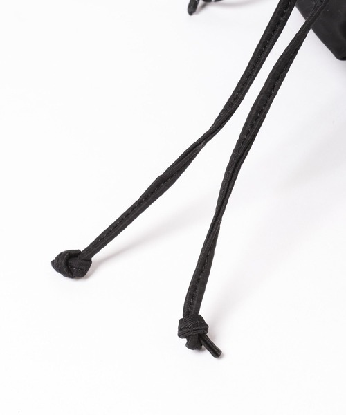 PAGEBOY（ページボーイ）の「WポケットキンチャクBAG（ボディバッグ/ウエストポーチ・レディース・ブラック/ダークグリーン・FREE）」の19枚目の写真