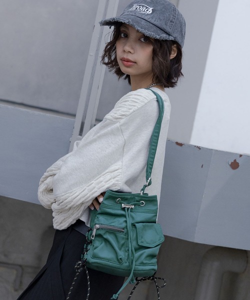 PAGEBOY（ページボーイ）の「WポケットキンチャクBAG（ボディバッグ/ウエストポーチ・レディース・ブラック/ダークグリーン・FREE）」の8枚目の写真