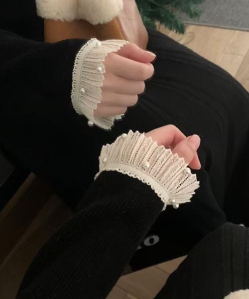 パール付き レースニット レース襟 トップス（ニット/セーター）｜COCOMOMO（ココモモ）