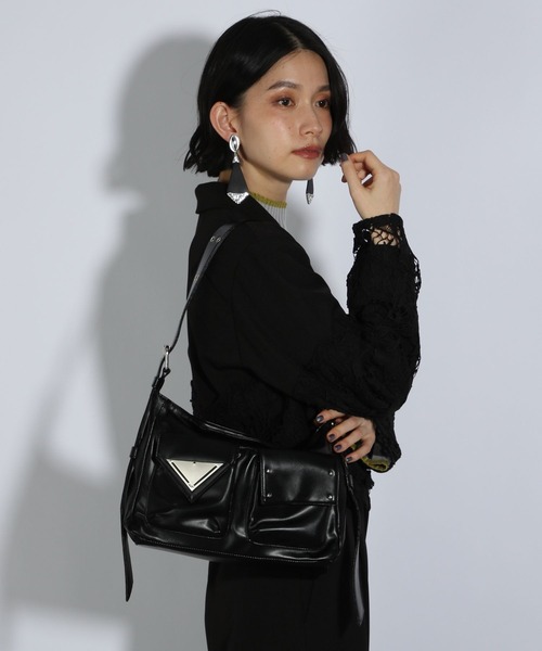 ☆花奏☆プレートポケットデザインショルダーバッグ HARE ナイロン HARE｜プレートポケットデザインショルダーバッグ | Rakuten