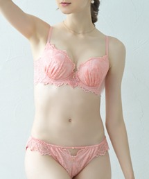 Dolce Fiora（ドルチェフィオラ）の「【脇高デコルテ魅せ、寄せたバストを逃さない耳付きカップ】ブラジャー&ショーツセット（ブラ&ショーツ）」