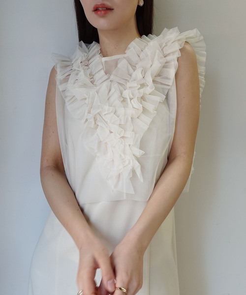 CORNERS（コーナーズ）の「チュールフリルベスト（Tシャツ/カットソー・レディース・グレイッシュベージュ/アイボリー/グレー/ブラック・M）」の7枚目の写真