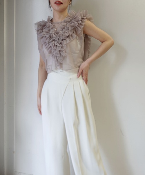 CORNERS（コーナーズ）の「チュールフリルベスト（Tシャツ/カットソー・レディース・グレイッシュベージュ/アイボリー/グレー/ブラック・M）」の11枚目の写真