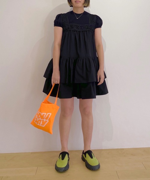 HOLIDAY(ホリデイ)の「MINI TOTE BAG (TWO STEPS) ミニトートバッグ (トゥーステップス)(トートバッグ・レディース・ホワイト/オレンジ/イエロー・ONE SIZE)」の9枚目の写真