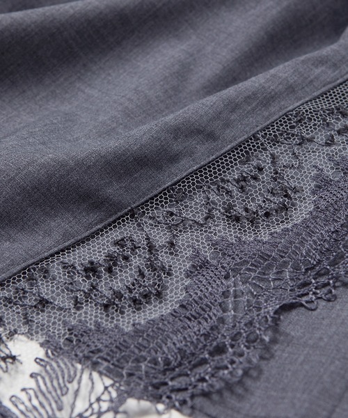 IRENE（アイレネ）の「レーストリムエプロンテイラードショーツ / Lace Trim Apron Tailored Short（その他パンツ・レディース・グレー・38/36/34）」の14枚目の写真