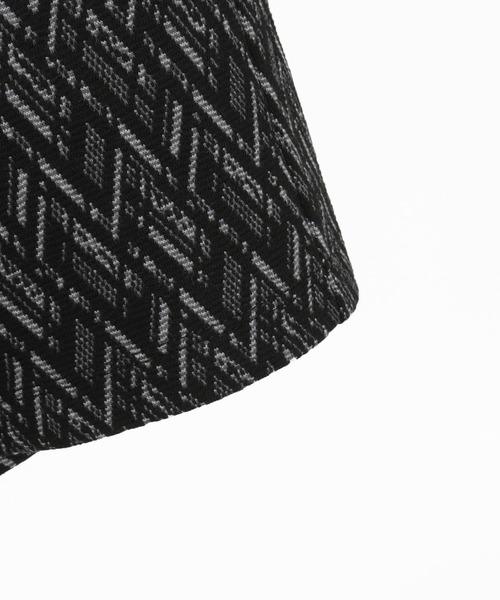 ANGENEHM（アンゲネーム）の「mp13335-Geometric jacquard fabric shorts ショートパンツ（その他パンツ・メンズ・ブラック/キナリ・S/M/L）」の4枚目の写真