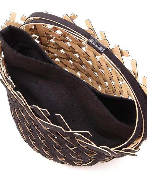 MARY AL TERNA(メアリオルターナ)の「【MARY AL TERNA / メアリ オル ターナ】BASKET BAG(ハンドバッグ・レディース・ブラック・ONE SIZE)」の3枚目の写真