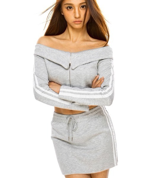 .KOM（ドットコム）の「A'GEM/9 × .kom 『.KOM/ドットケーオーエム』 スウェットクロップドZIPトップス＆スウェットﾐﾆｽｶｰﾄ/（スウェット・レディース・グレー・M）」の4枚目の写真