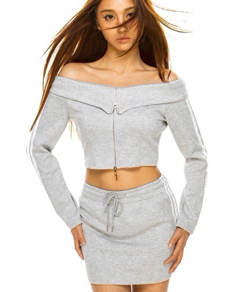 .KOM（ドットコム）の「A'GEM/9 × .kom 『.KOM/ドットケーオーエム』 スウェットクロップドZIPトップス＆スウェットﾐﾆｽｶｰﾄ/（スウェット・レディース・グレー・M）」の7枚目の写真