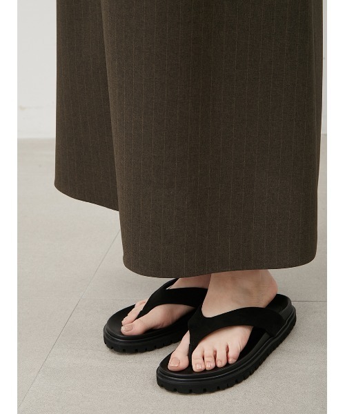 Mila Owen(ミラオーウェン)の「ベア付ストレートナローマキシキャミワンピース(ワンピース・レディース・ライム/ストライプ/ブラック・0/1)」の10枚目の写真