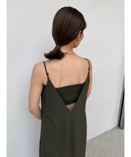 Mila Owen(ミラオーウェン)の「ベア付ストレートナローマキシキャミワンピース(ワンピース・レディース・ライム/ストライプ/ブラック・0/1)」の20枚目の写真