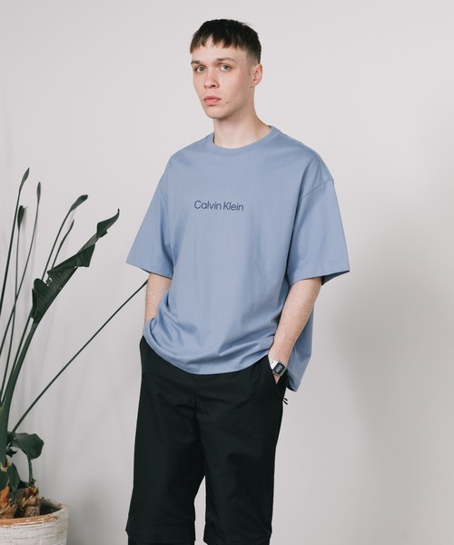 Calvin Klein（カルバン・クライン）の「Calvin Klein/カルバンクライン SS RLXD STANDARD LOGO CREWNK TEE 半袖Tシャツ プリント 2026年 夏 夏服（Tシャツ/カットソー・メンズ・ブラック/ホワイト/ブルー・XL/L/M/S）」の16枚目の写真