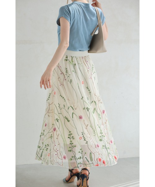 cawaii（カワイイ）の「一面に広がる花刺繍チュールミディアムスカート（スカート・レディース・アイボリー/ピンク・FREE）」の15枚目の写真