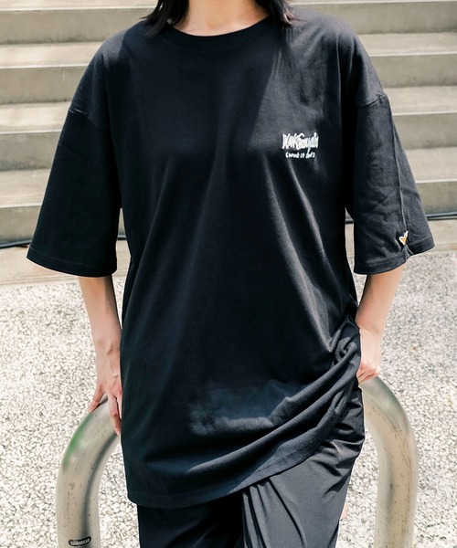 (What it isNt)ART BY MARKGONZALES(ワットイットイズント)の「【What it isNt)ART BY MARKGONZALES / (ワットイットイズント) アートバイ マークゴンザレス】 リラックスフィット プリントTシャツ(Tシャツ/カットソー・メンズ・ブラック系その他/ホワイト系その他4/ホワイト系その他2/グレー系その他2/ベージュ系その他4/ベージュ系その他2/ホワイト系その他3/ホワイト系その他/グレー系その他/ブラック系その他3・LARGE/MEDIUM/X-LARGE)」の15枚目の写真