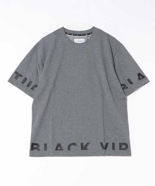 VIRTUOUS(バーチャス)の「【VIRTUOUS/バーチャス】冷感天竺ロゴプリント半袖Tシャツ(Tシャツ/カットソー・メンズ・レッド/ホワイト/カーキ/ブラック/グレー/ブルー・X-LARGE/LARGE/MEDIUM)」の3枚目の写真