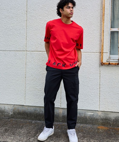 VIRTUOUS(バーチャス)の「【VIRTUOUS/バーチャス】冷感天竺ロゴプリント半袖Tシャツ(Tシャツ/カットソー・メンズ・レッド/ホワイト/カーキ/ブラック/グレー/ブルー・X-LARGE/LARGE/MEDIUM)」の17枚目の写真