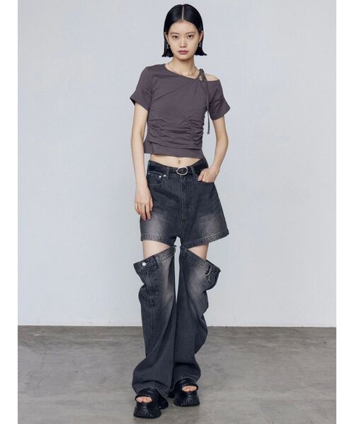 EMODA（エモダ）の「アシンメトリーギャザーレイヤートップ（Tシャツ/カットソー・レディース・グレー/ブラック/ホワイト/レッド・FREE）」の22枚目の写真