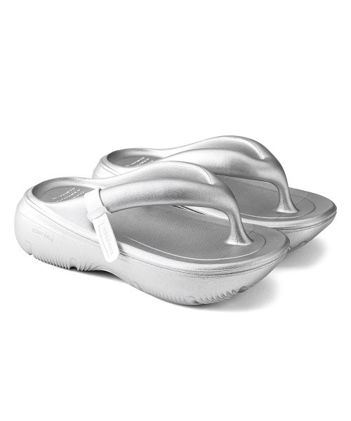 ★早期完売★TAW&TOE★Zerovity Plumpy★サンダル★送料・関税込 STAND OIL サンダル 「TAW＆TOE」ZEROVITY Plumpy サンダル