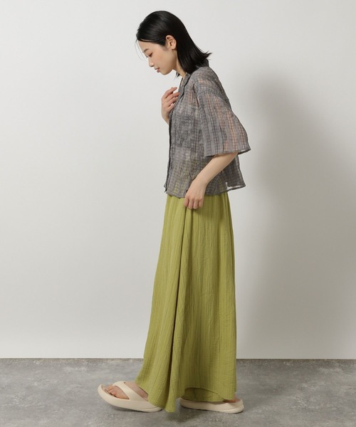 LAKOLE（ラコレ）の「シアーチェック開襟シャツ / 493896（シャツ/ブラウス・レディース・チャコールグレー/ベージュ/グリーン・FREE）」の4枚目の写真