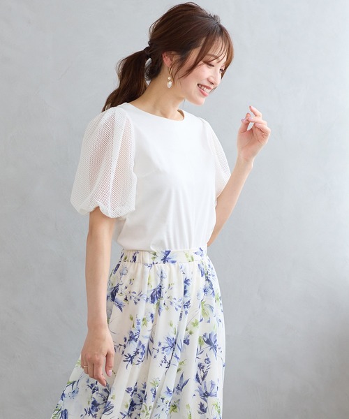 Rose Tiara（ローズティアラ）の「【接触冷感/手洗い可】ボリューム袖カットソー（Tシャツ/カットソー・レディース・ブラック/オフホワイト/ブルー・38/42/46/40）」の4枚目の写真