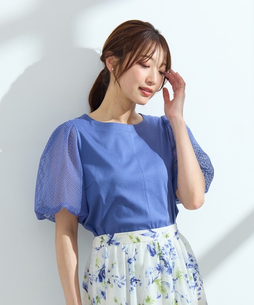 Rose Tiara（ローズティアラ）の「【接触冷感/手洗い可】ボリューム袖カットソー（Tシャツ/カットソー・レディース・ブラック/オフホワイト/ブルー・38/42/46/40）」の16枚目の写真