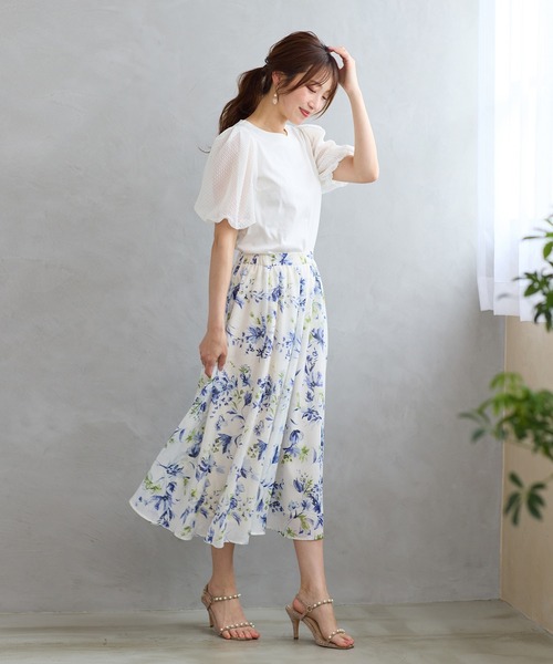 Rose Tiara（ローズティアラ）の「【接触冷感/手洗い可】ボリューム袖カットソー（Tシャツ/カットソー・レディース・ブラック/オフホワイト/ブルー・38/42/46/40）」の7枚目の写真