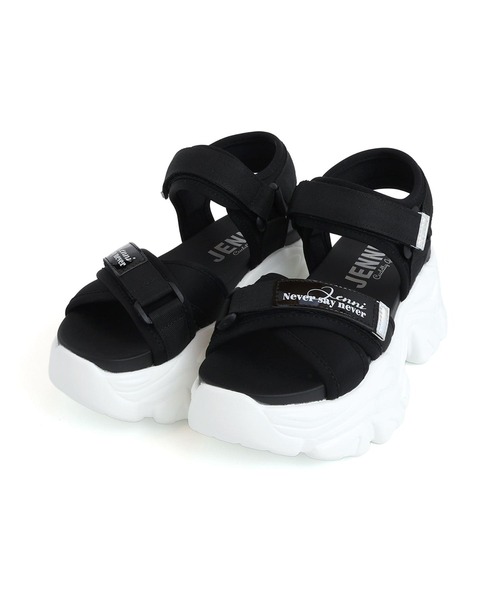 JENNI(ジェニィ)の「【リバイバルアイテム】厚底テープスポサン(サンダル・キッズ・オフホワイト/ブラック・23cm/22cm/24cm)」の6枚目の写真