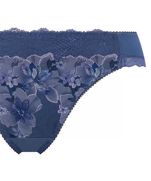 Triumph(トリンプ)の「天使のブラ 魔法のハリ感636 レギュラーショーツ【M,Lサイズ】 TR636 Hikini(ショーツ・レディース・ホワイト/オレンジ/パープル/ベージュ/ブラウン/ライトグリーン/ダークブルー/ライトピンク・M/L)」の13枚目の写真