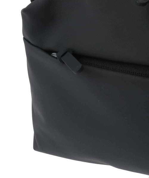 a.v.v（アーヴェヴェ）の「NIMBUSミニバッグ（ショルダーバッグ・メンズ・グレー/ブラック・46）」の9枚目の写真