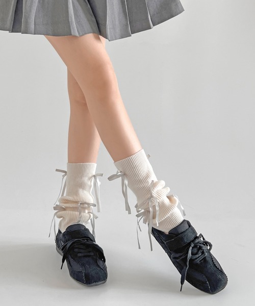 Shoes in Closet(シューズインクローゼット)の「超軽量 2WAY レース紐付 やわらか スエード ベルト フラット スニーカー 572(スニーカー・レディース・ブラック/グレー/キャメル・S/M/L/LL)」の9枚目の写真