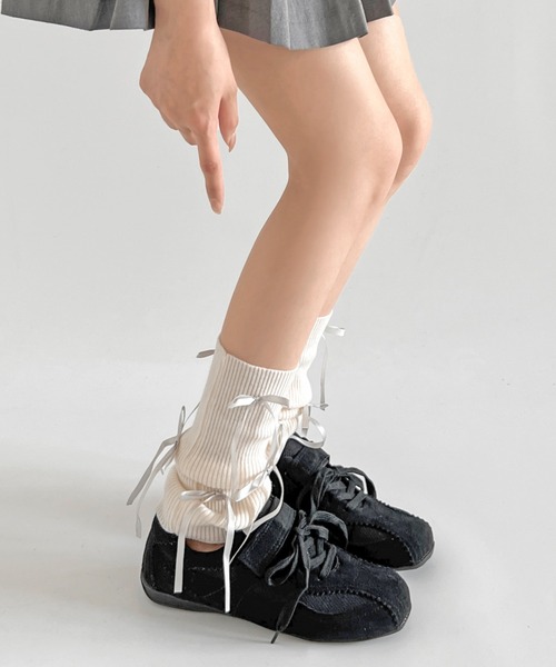 Shoes in Closet(シューズインクローゼット)の「超軽量 2WAY レース紐付 やわらか スエード ベルト フラット スニーカー 572(スニーカー・レディース・ブラック/グレー/キャメル・S/M/L/LL)」の8枚目の写真