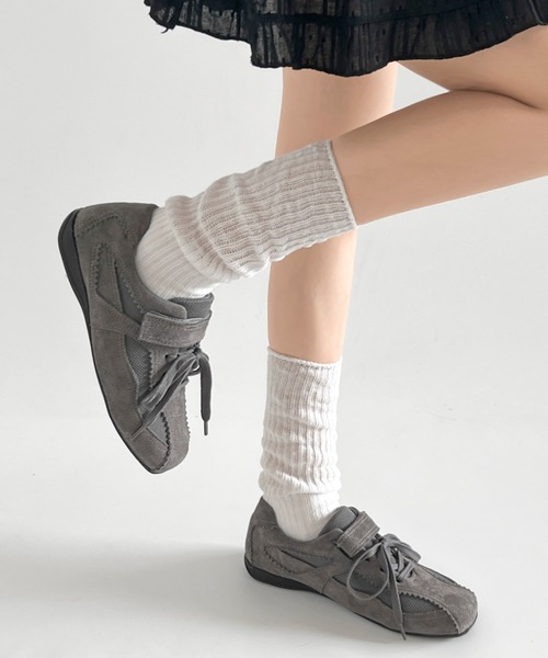 Shoes in Closet(シューズインクローゼット)の「超軽量 2WAY レース紐付 やわらか スエード ベルト フラット スニーカー 572(スニーカー・レディース・ブラック/グレー/キャメル・S/M/L/LL)」の17枚目の写真