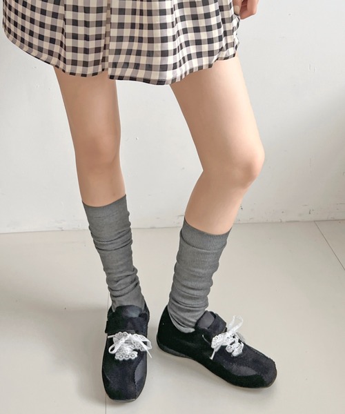Shoes in Closet(シューズインクローゼット)の「超軽量 2WAY レース紐付 やわらか スエード ベルト フラット スニーカー 572(スニーカー・レディース・ブラック/グレー/キャメル・S/M/L/LL)」の14枚目の写真