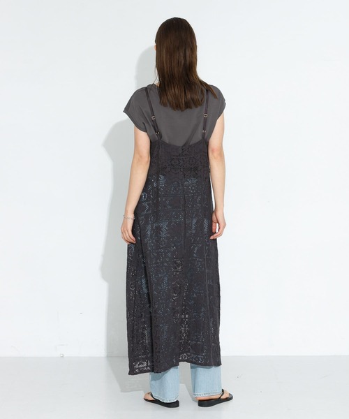 URBAN RESEARCH Sonny Label(アーバンリサーチサニーレーベル)の「レースキャミワンピース(ワンピース・レディース・オフホワイト/チャコールグレー・FREE)」の22枚目の写真