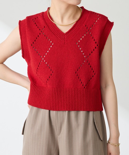 COLLAGE GALLARDAGALANTE（コラージュガリャルダガランテ）の「ショートニットベスト（ニット/セーター・レディース・グレー/レッド・FREE）」の13枚目の写真