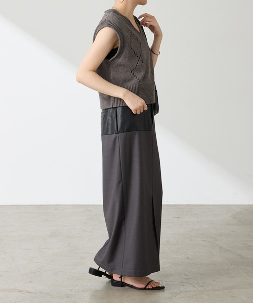 COLLAGE GALLARDAGALANTE（コラージュガリャルダガランテ）の「ショートニットベスト（ニット/セーター・レディース・グレー/レッド・FREE）」の11枚目の写真