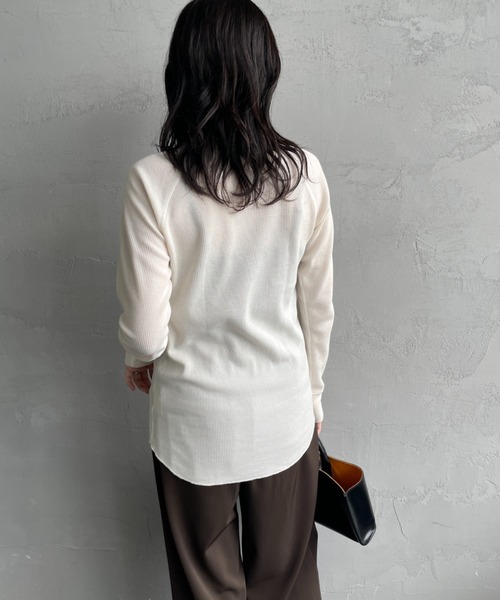 HANES（ヘインズ）の「【WEB限定】[HANES/ヘインズ] クルーネック ワッフルロングスリーブカットソー（Tシャツ/カットソー・レディース・オフホワイト/ヘザーグレー/ダークネイビー・F）」の19枚目の写真