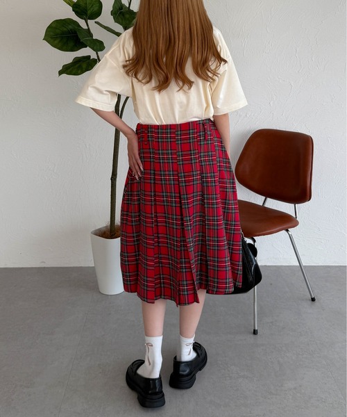 kutir(クティール)の「モチーフ付きフラワーTシャツ(Tシャツ/カットソー・レディース・アイボリー/オフホワイト/オートミール・FREE)」の14枚目の写真