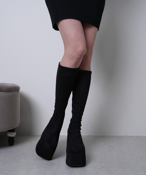 LIPSERVICE（リップサービス）の「プラットフォームスクエアミドルブーツ（ブーツ・レディース・ブラック・L/M/S）」の3枚目の写真