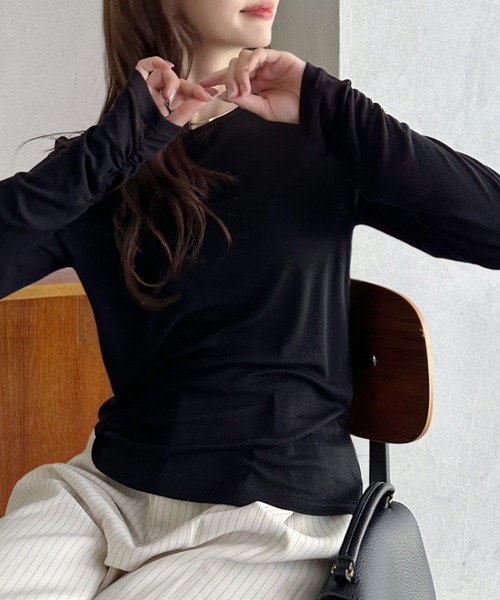 Eclat one(エクラワン)の「【Eclat one】袖口シャーリング シアー カットソー(Tシャツ/カットソー・レディース・ブラック/オフホワイト/チャコールグレー・M)」の4枚目の写真