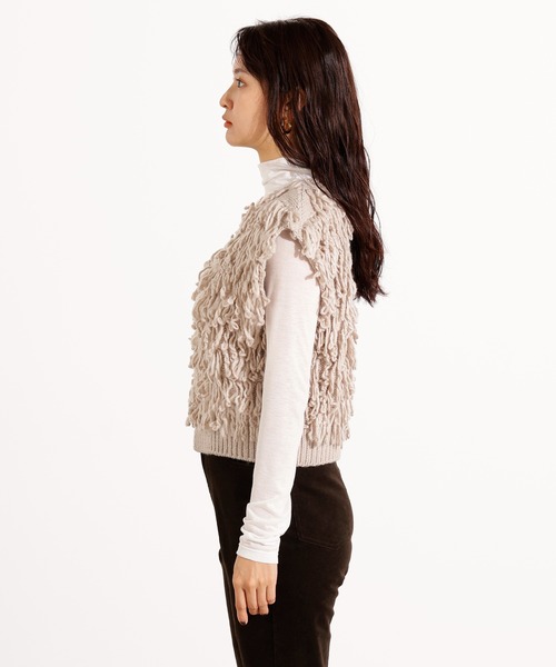 N.(N. Natural Beauty Basic)(エヌエヌナチュラルビューティーベーシック)の「ループニットベスト(ベスト・レディース・チャコールグレー/ベージュ・MEDIUM)」の17枚目の写真