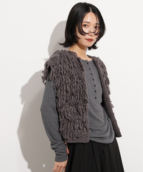 N.(N. Natural Beauty Basic)(エヌエヌナチュラルビューティーベーシック)の「ループニットベスト(ベスト・レディース・チャコールグレー/ベージュ・MEDIUM)」の5枚目の写真
