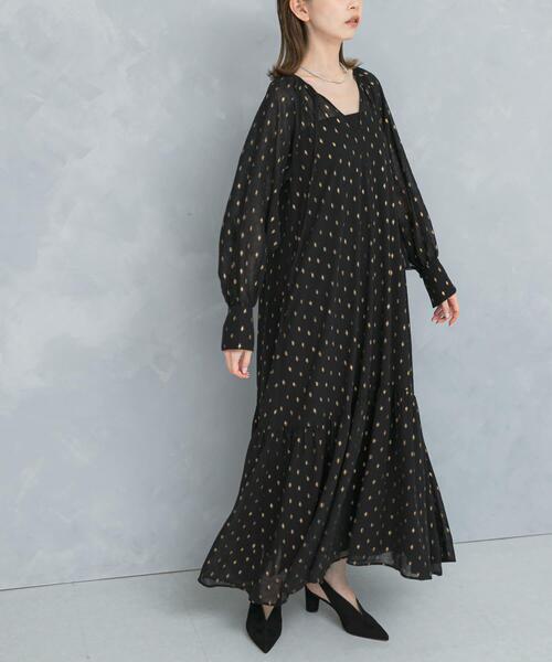 URBAN RESEARCH ROSSO WOMEN（アーバンリサーチ　ロッソ）の「ラメシアーデザインスリーブロングワンピース（ワンピース・レディース・ブラック・FREE）」の3枚目の写真