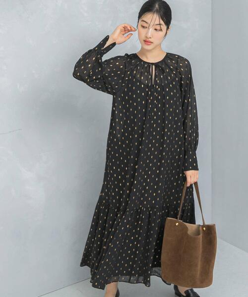 URBAN RESEARCH ROSSO WOMEN（アーバンリサーチ　ロッソ）の「ラメシアーデザインスリーブロングワンピース（ワンピース・レディース・ブラック・FREE）」の6枚目の写真