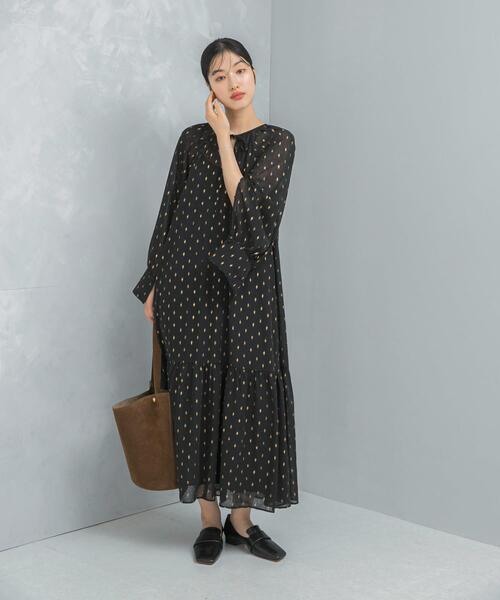 URBAN RESEARCH ROSSO WOMEN（アーバンリサーチ　ロッソ）の「ラメシアーデザインスリーブロングワンピース（ワンピース・レディース・ブラック・FREE）」の11枚目の写真