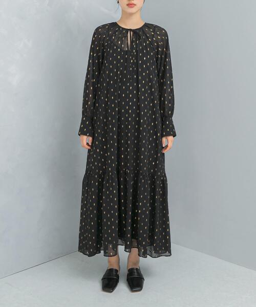 URBAN RESEARCH ROSSO WOMEN（アーバンリサーチ　ロッソ）の「ラメシアーデザインスリーブロングワンピース（ワンピース・レディース・ブラック・FREE）」の13枚目の写真