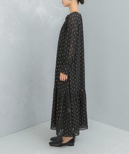 URBAN RESEARCH ROSSO WOMEN（アーバンリサーチ　ロッソ）の「ラメシアーデザインスリーブロングワンピース（ワンピース・レディース・ブラック・FREE）」の14枚目の写真