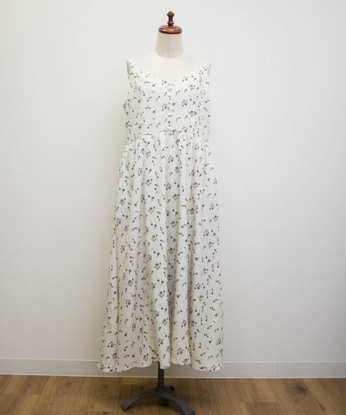 CLETTE(クレット)の「CLETTEオリジナルチューリップ柄キャミワンピース(ワンピース・レディース・ブラック/オフホワイト・4L/3L/LL)」の13枚目の写真
